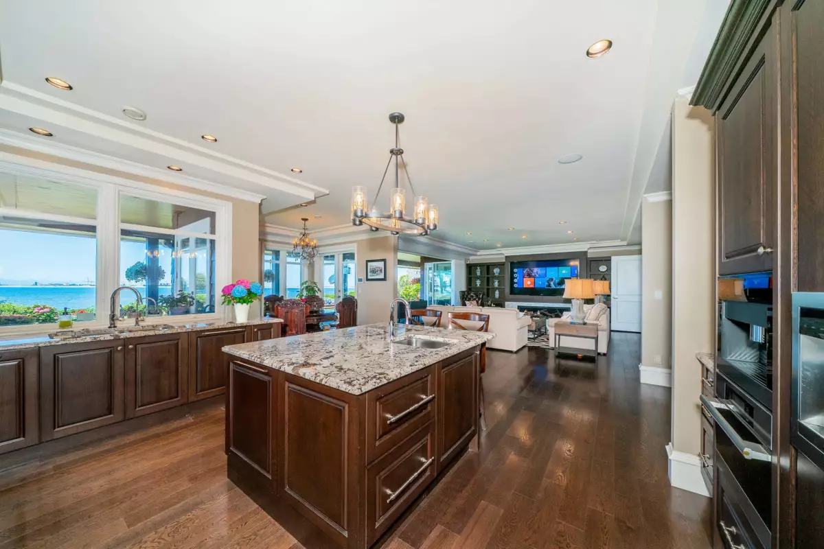 Staircase Photo of 768 Tsawwassen Beach Road, Delta, BC