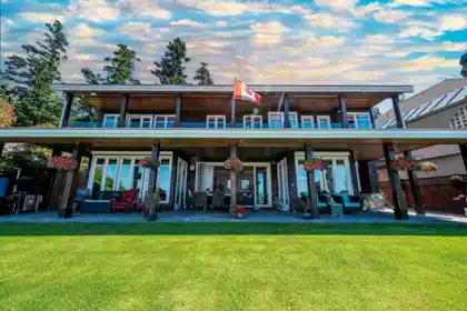 Breakfast Nook Photo of 768 Tsawwassen Beach Road, Delta, BC
