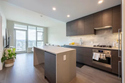 4402 2186 Gilmore Avenue, Burnaby, BC, Burnaby — Apartment/Condo for sale