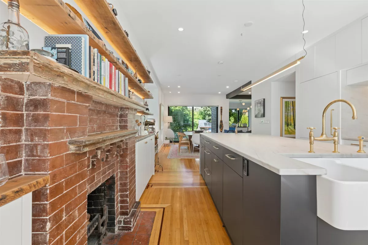 Bedroom 2 Photo of 2615 W 2nd Avenue, Vancouver, BC