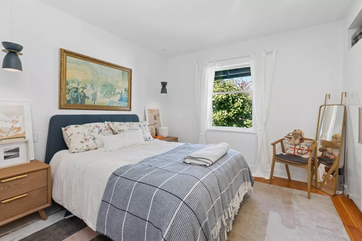 Hot Tub / Spa Photo of 2615 W 2nd Avenue, Vancouver, BC