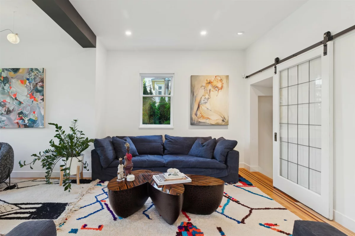 Laundry Room Photo of 2615 W 2nd Avenue, Vancouver, BC