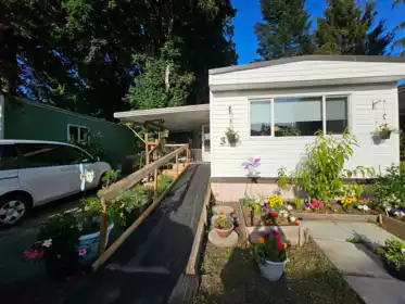 3 21091 Lougheed Highway, Maple Ridge, BC