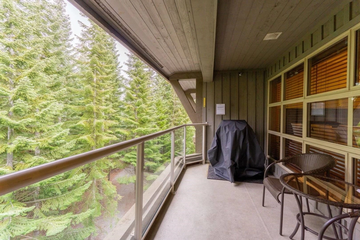 Walk-In Closet Photo of 427 4800 Spearhead Drive, Whistler, BC