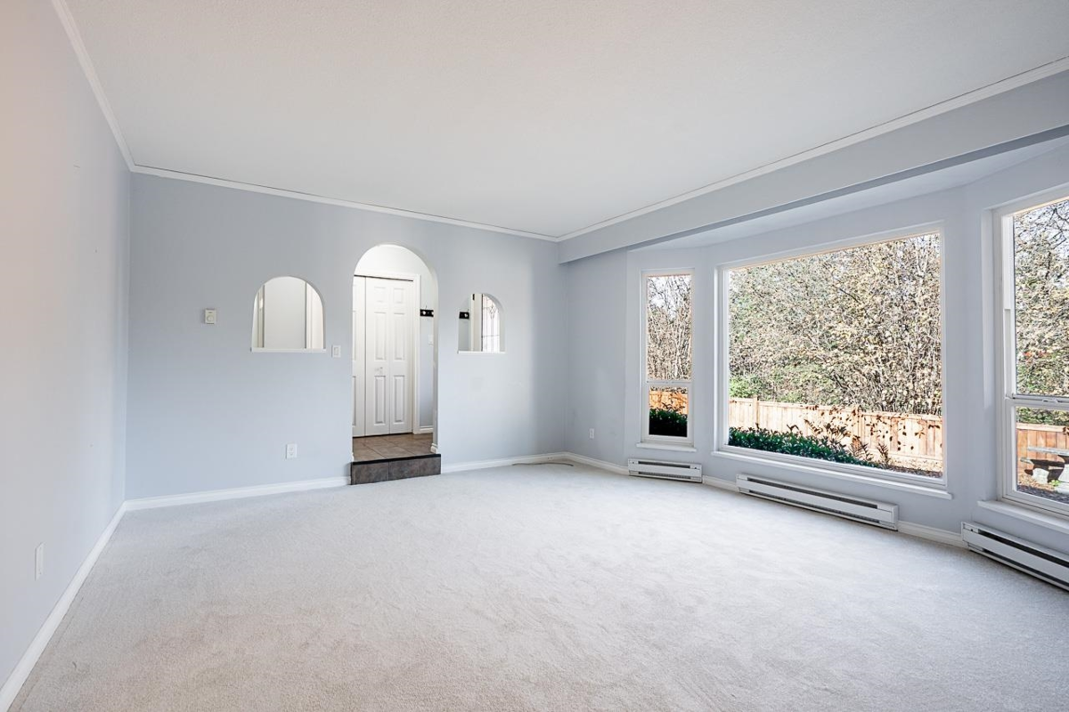 Family Room Photo of 9276 Greer Street, Langley, BC