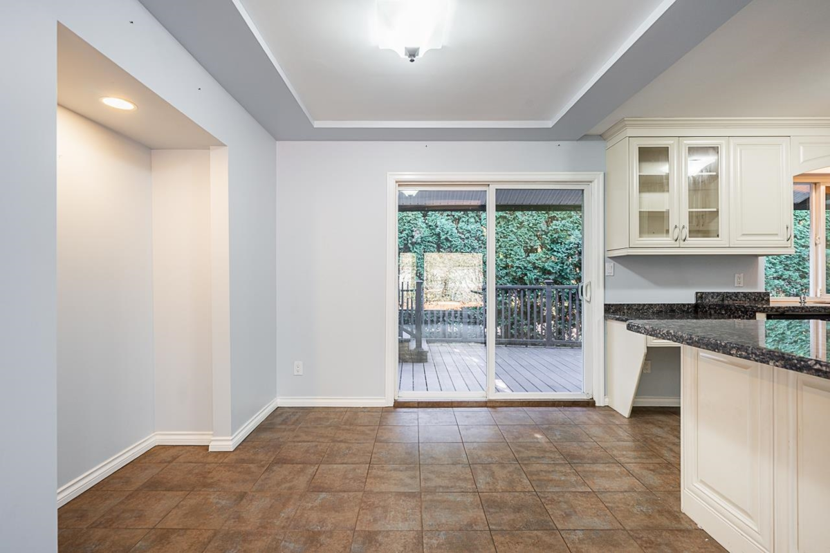Kitchen Island Photo of 9276 Greer Street, Langley, BC