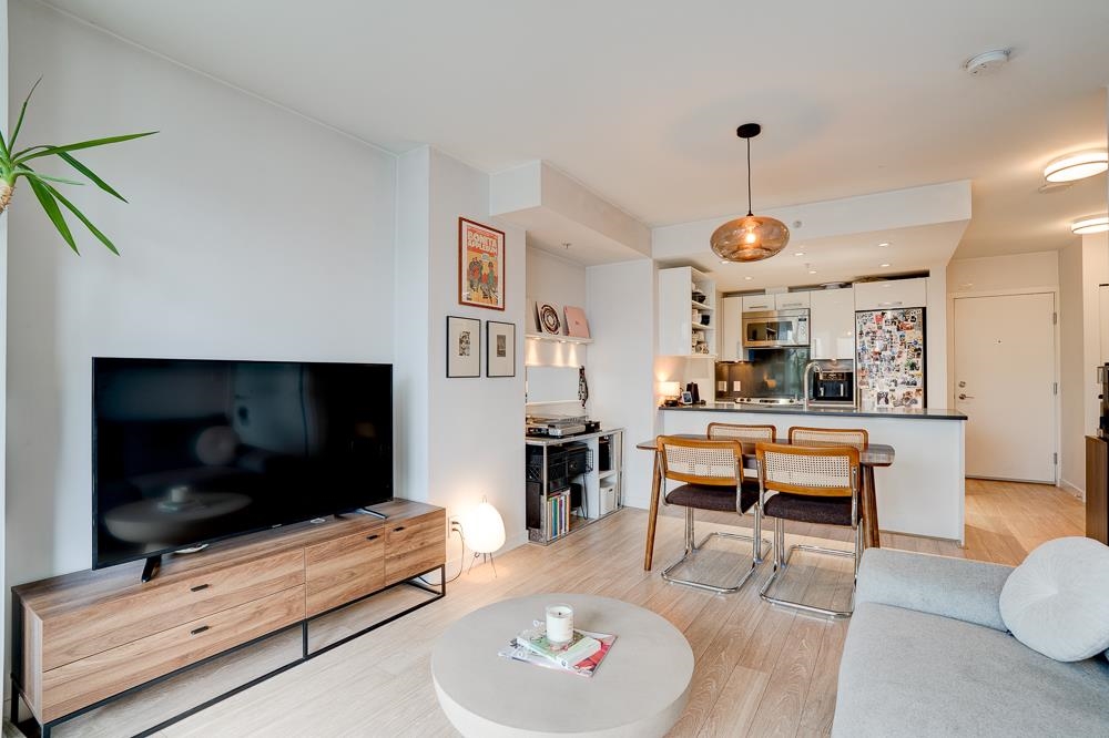 Dining Area Photo of 201 983 E Hastings Street, Vancouver, BC