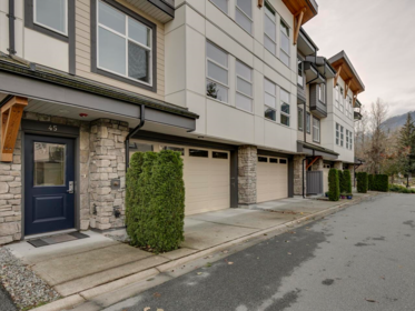 45 39548 Loggers Lane, Squamish, BC, Squamish — Townhouse for sale