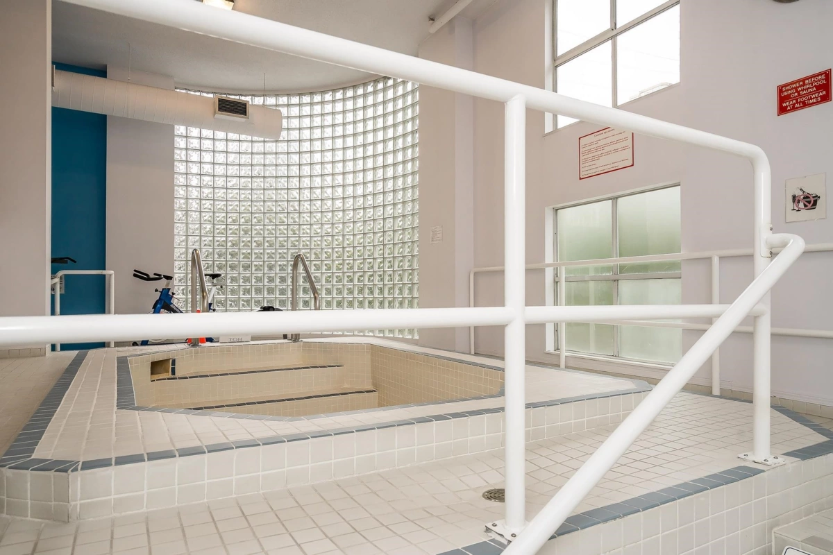 Backyard Photo of 902 1500 Howe Street, Vancouver, BC