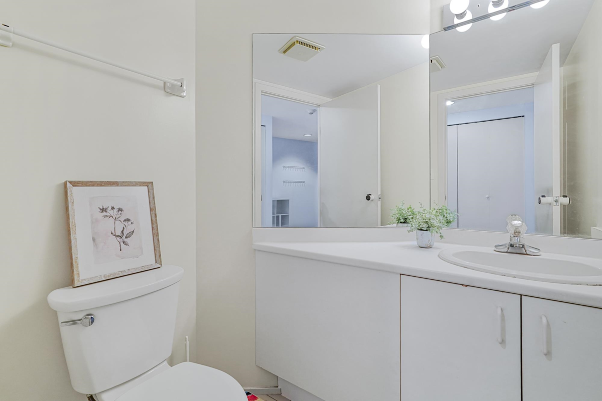 Basement Recreation Room Photo of 902 1500 Howe Street, Vancouver, BC