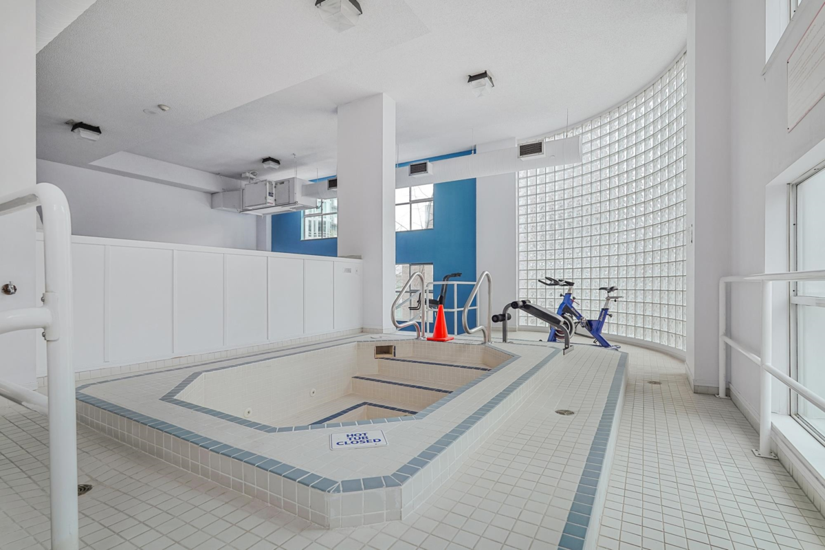 Outdoor Deck Photo of 902 1500 Howe Street, Vancouver, BC