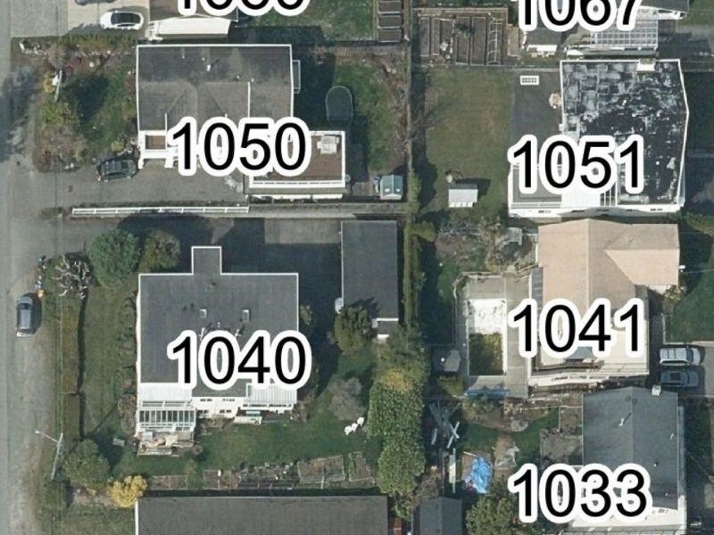 Laundry Room Photo of 1 1040 Parker Street, White Rock, BC