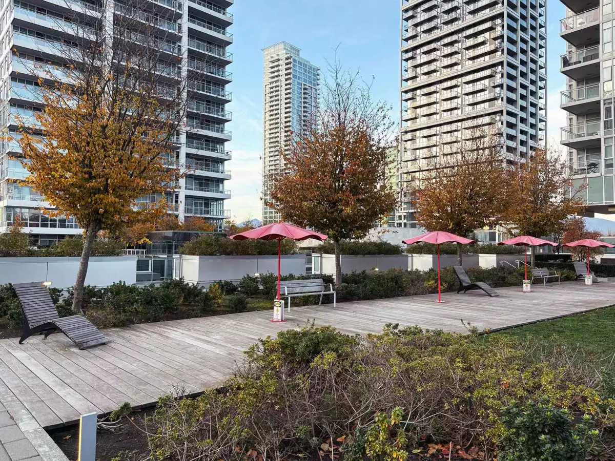 Basement Recreation Room Photo of 4605 4670 Assembly Way, Burnaby, BC