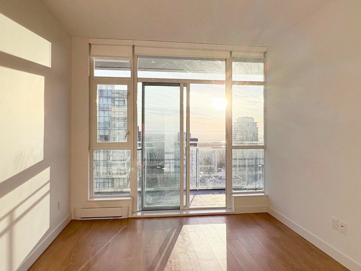 Dining Area Photo of 4605 4670 Assembly Way, Burnaby, BC