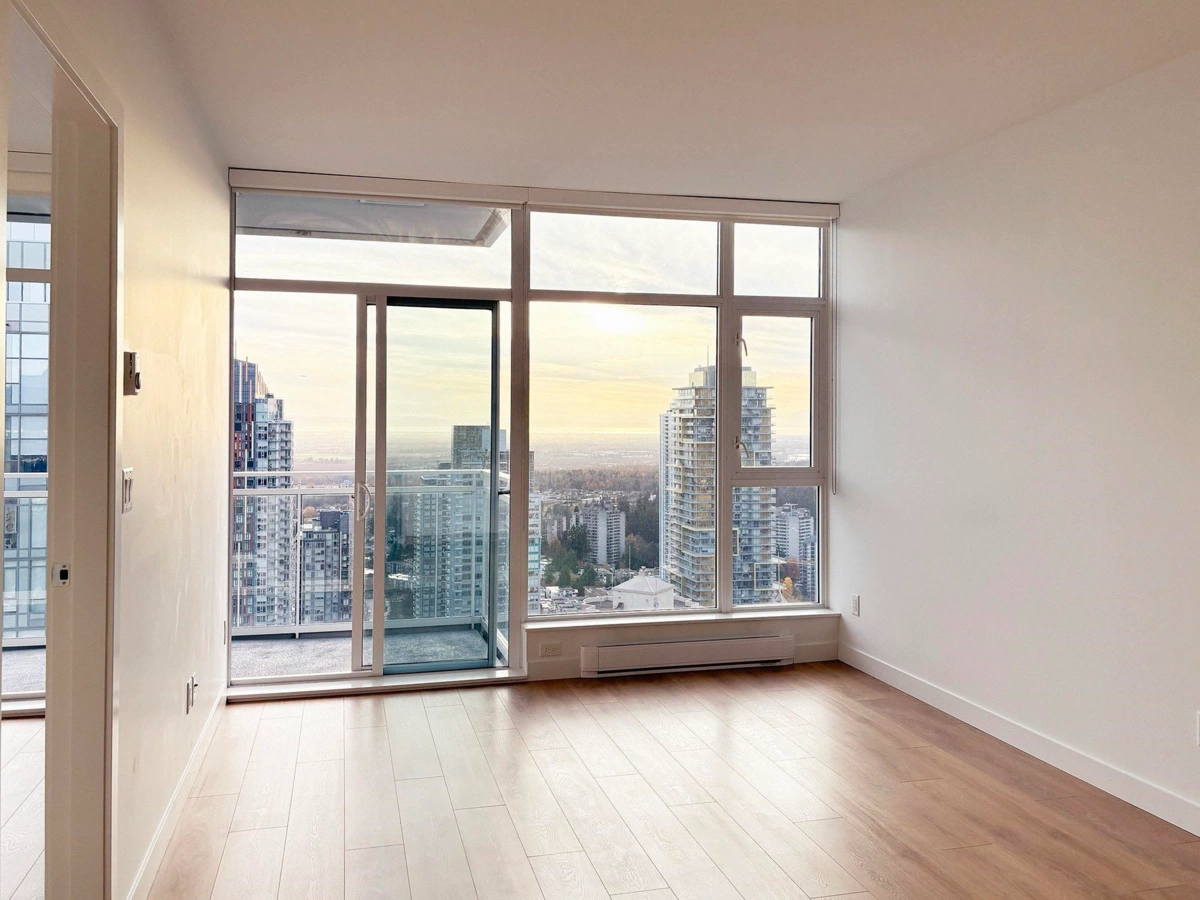 Walk-In Closet Photo of 4605 4670 Assembly Way, Burnaby, BC