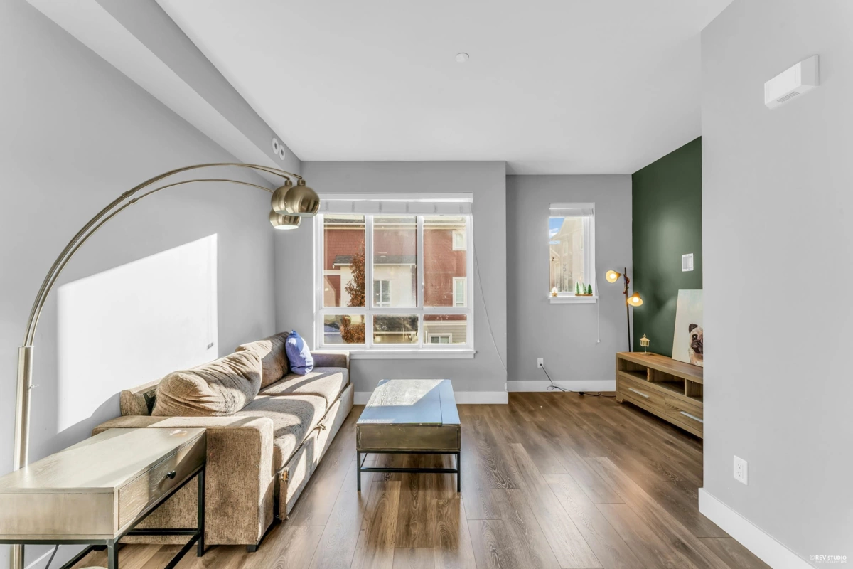 Breakfast Nook Photo of 517 4688 Hawk Lane, Tsawwassen, BC