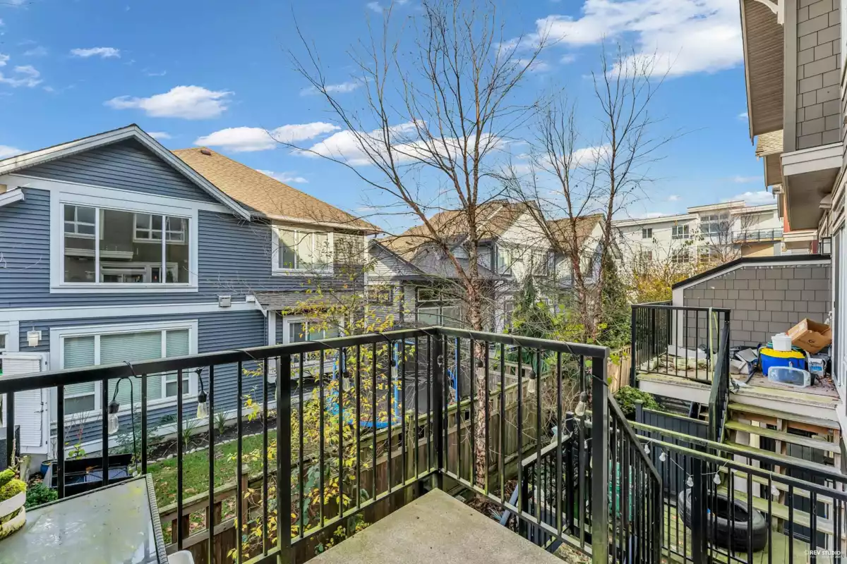 Entry Foyer Photo of 517 4688 Hawk Lane, Tsawwassen, BC