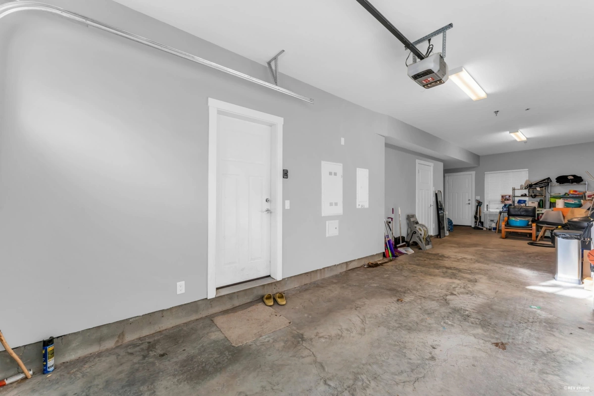 Mudroom Photo of 517 4688 Hawk Lane, Tsawwassen, BC