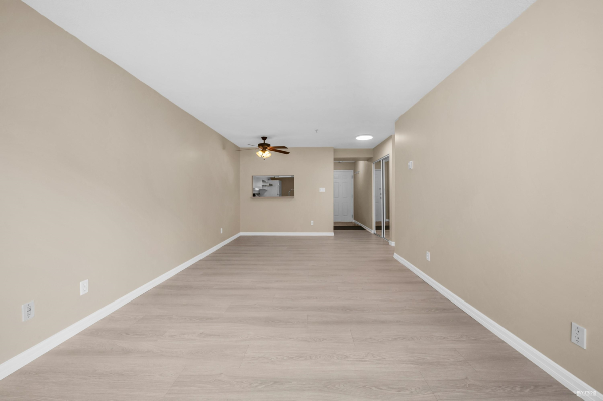 Breakfast Nook Photo of 411 525 Agnes Street, New Westminster, BC