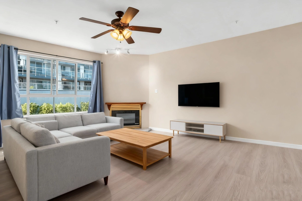 Exterior Front Photo of 411 525 Agnes Street, New Westminster, BC