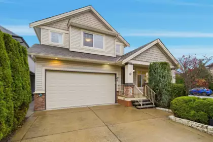 21195 83a Avenue, Langley, BC, Langley — Single Family Residence for sale