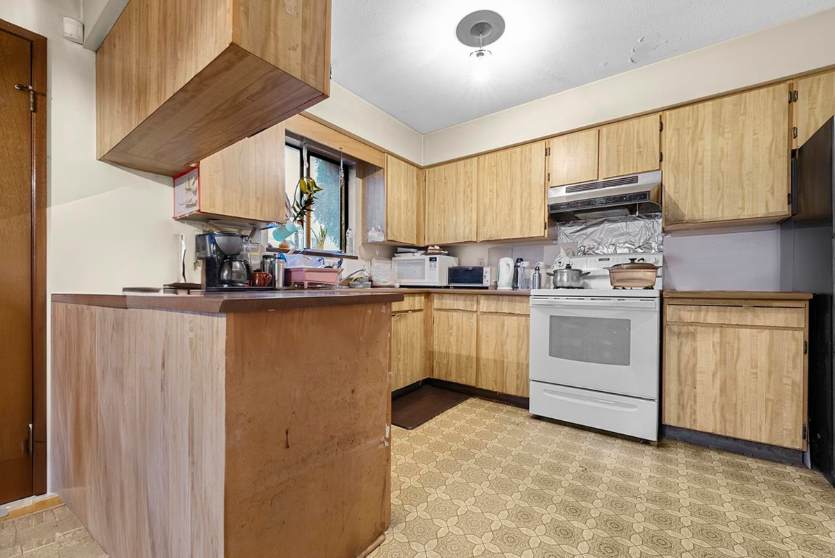 Pantry Photo of 1710 Island Avenue, Vancouver, BC
