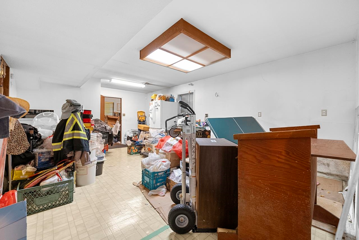 Walk-In Closet Photo of 1710 Island Avenue, Vancouver, BC