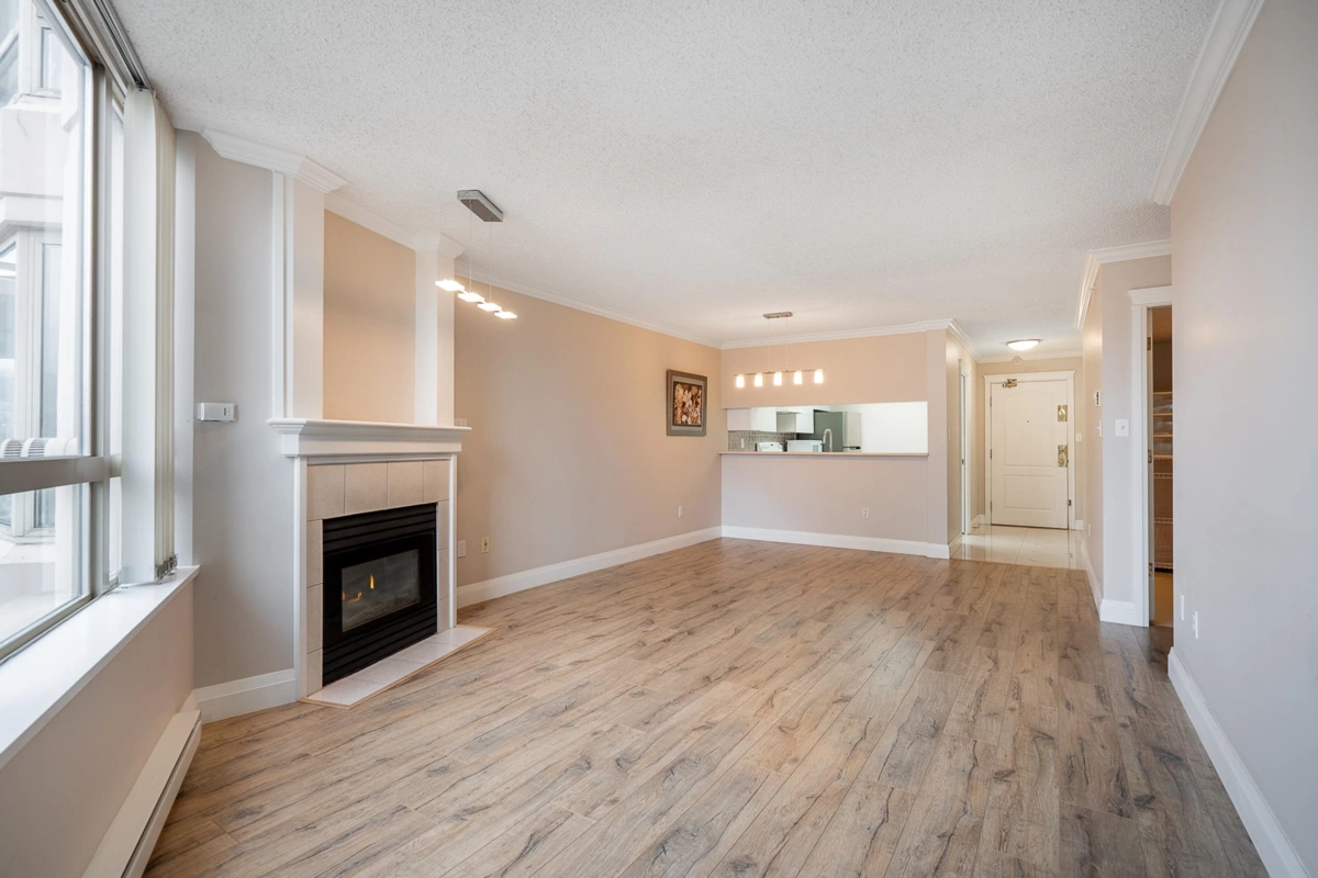 Family Room Photo of 1305 1190 Pipeline Road, Coquitlam, BC