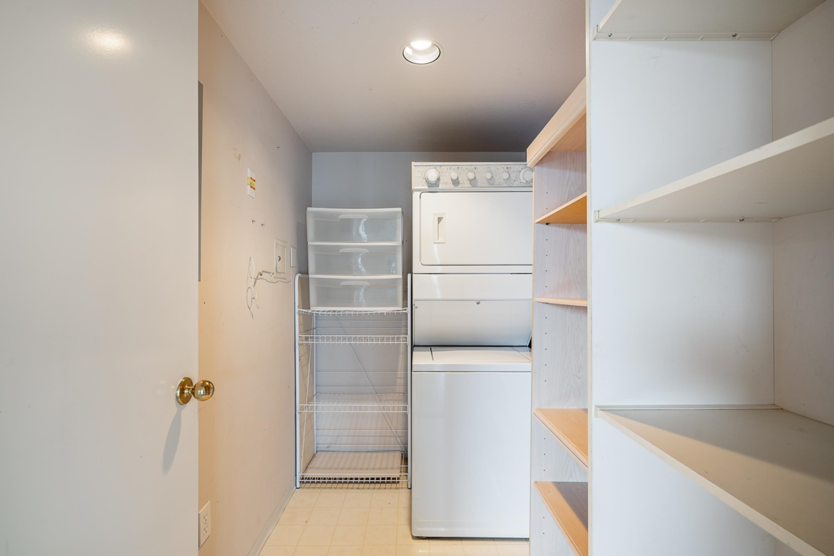 Powder Room Photo of 1305 1190 Pipeline Road, Coquitlam, BC