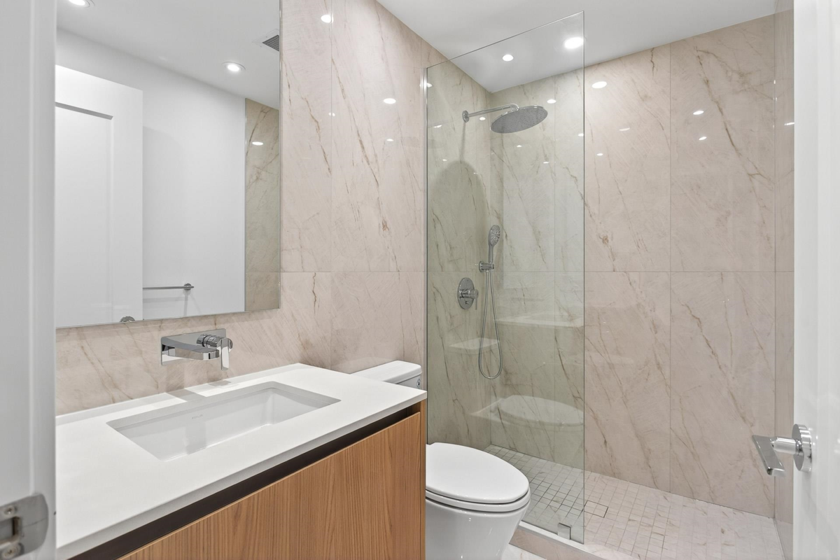 Aerial View of 1406 135 E 13th Street, North Vancouver, BC