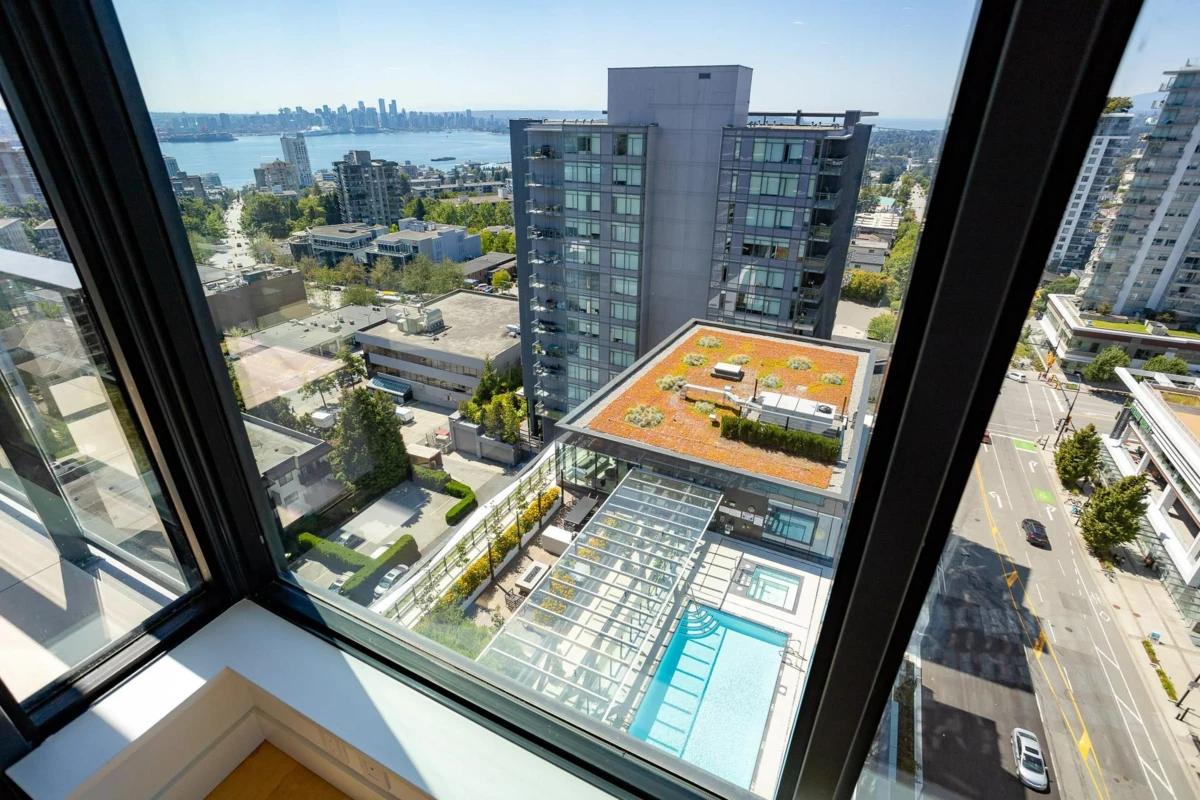 Basement Recreation Room Photo of 1406 135 E 13th Street, North Vancouver, BC