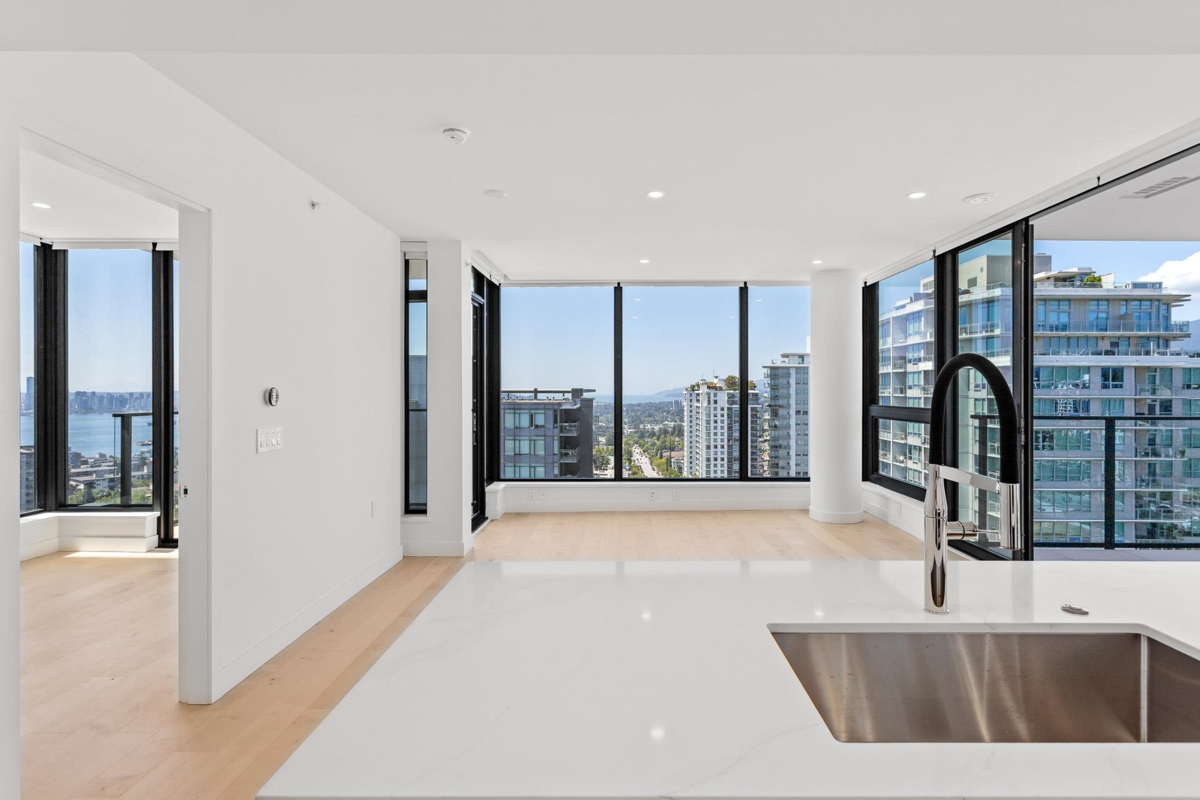Dining Area Photo of 1406 135 E 13th Street, North Vancouver, BC