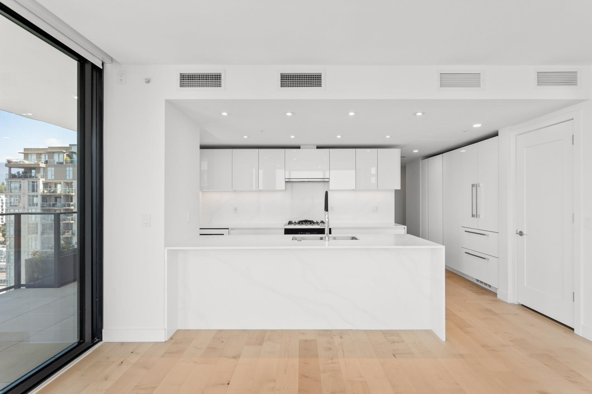 Laundry Room Photo of 1406 135 E 13th Street, North Vancouver, BC