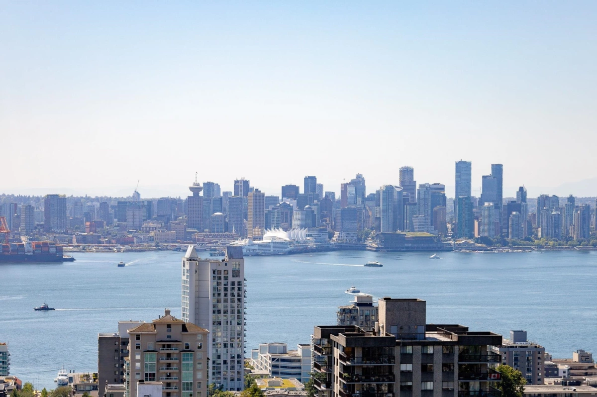 Office / Den Photo of 1406 135 E 13th Street, North Vancouver, BC