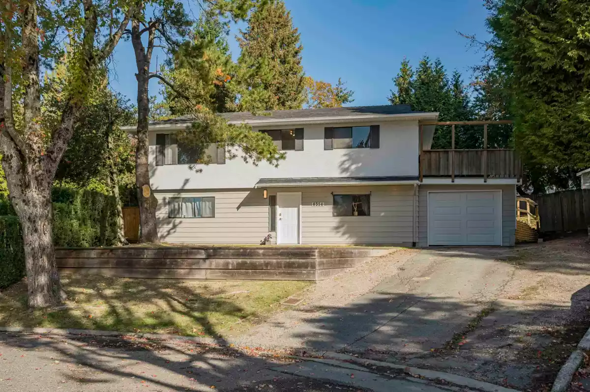 Exterior Front Photo of 6354 183 Street, Surrey, BC