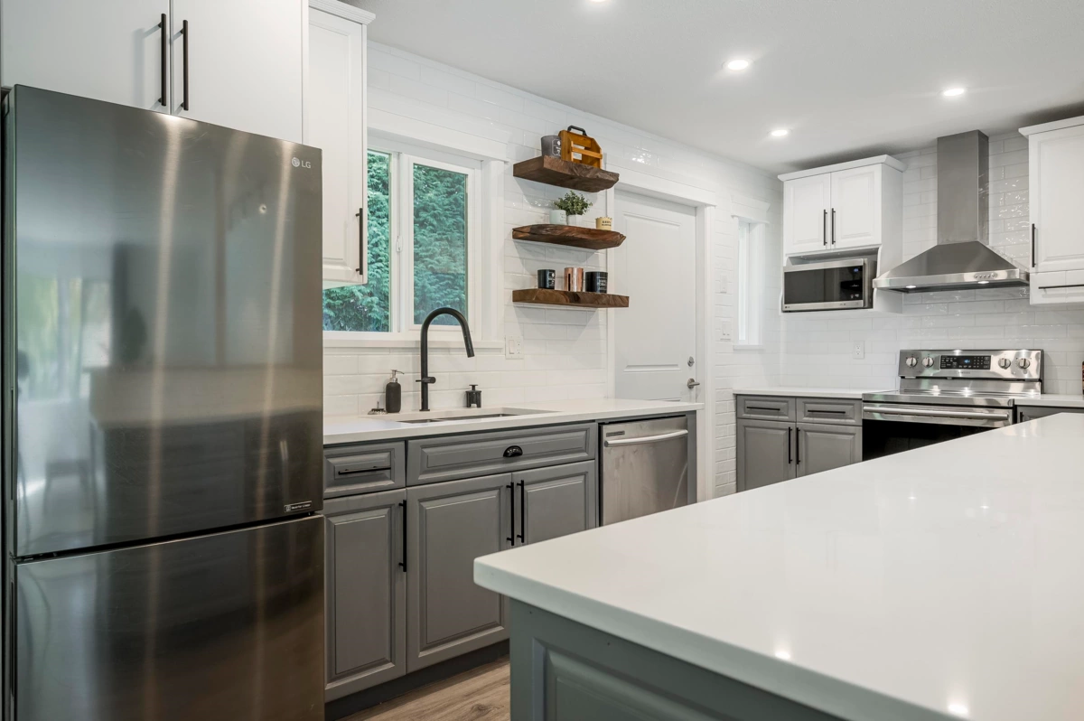 Kitchen Island Photo of 6354 183 Street, Surrey, BC