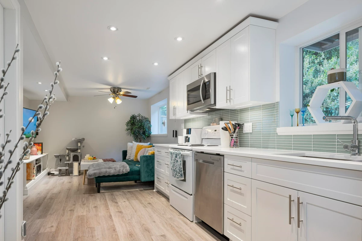 Mudroom Photo of 6354 183 Street, Surrey, BC