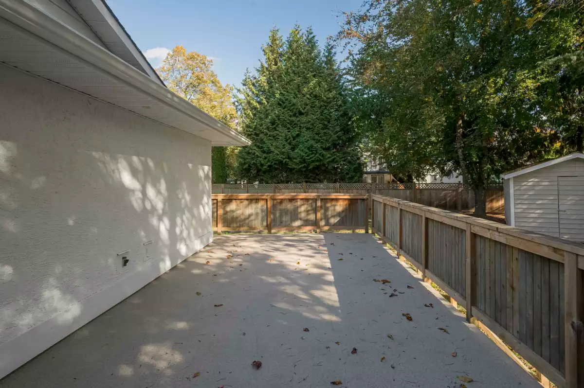 Outdoor Deck Photo of 6354 183 Street, Surrey, BC