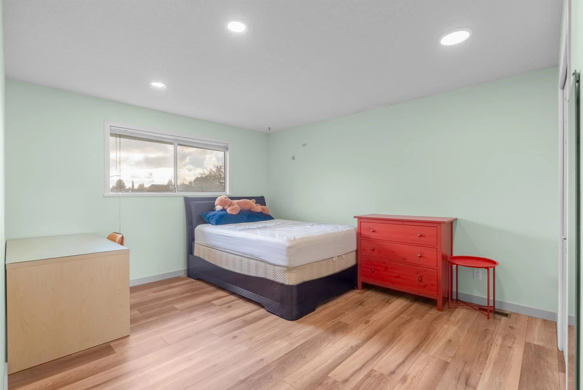 Office / Den Photo of 9760 Dayton Avenue, Richmond, BC