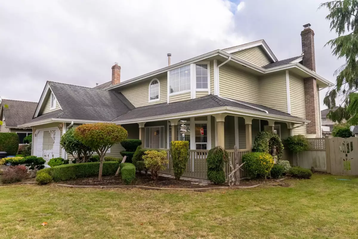 Staircase Photo of 9760 Dayton Avenue, Richmond, BC