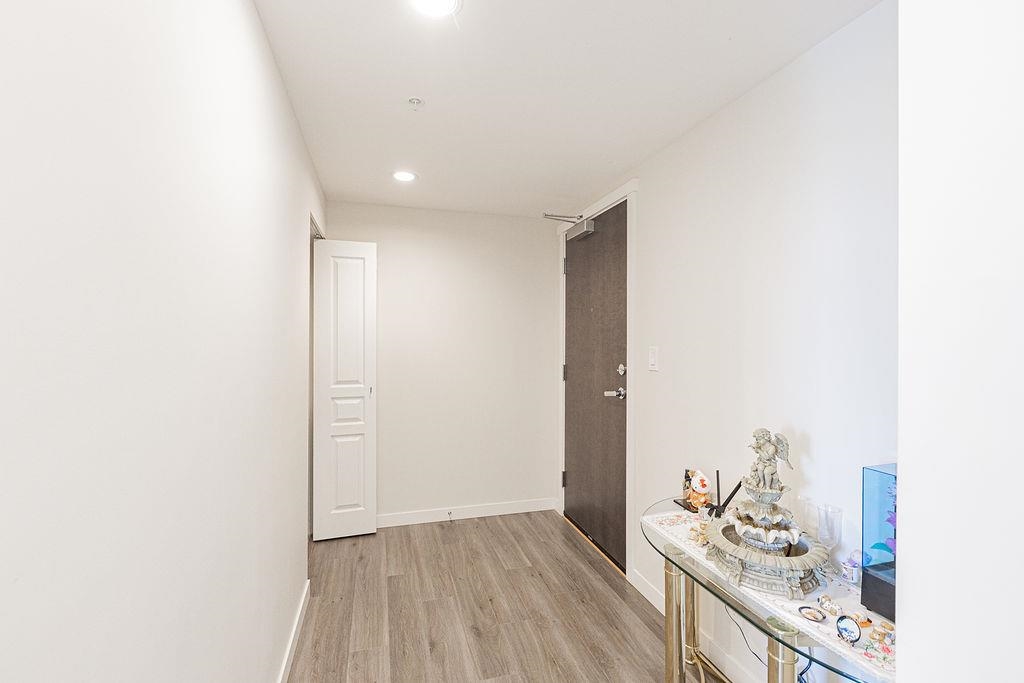 Mudroom Photo of 803 3100 Windsor Gate, Coquitlam, BC