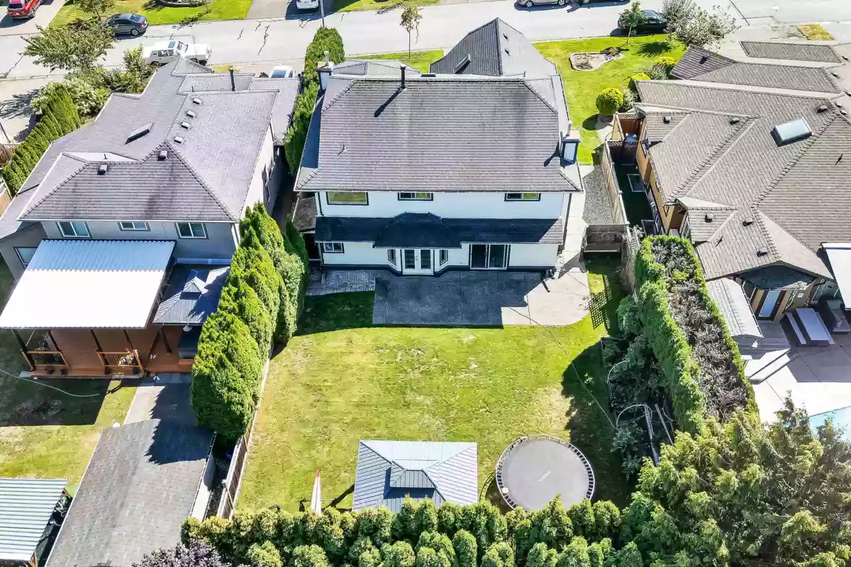 Backyard Photo of 19113 62a Avenue, Surrey, BC