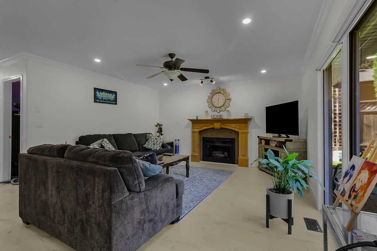 Bedroom 2 Photo of 19113 62a Avenue, Surrey, BC