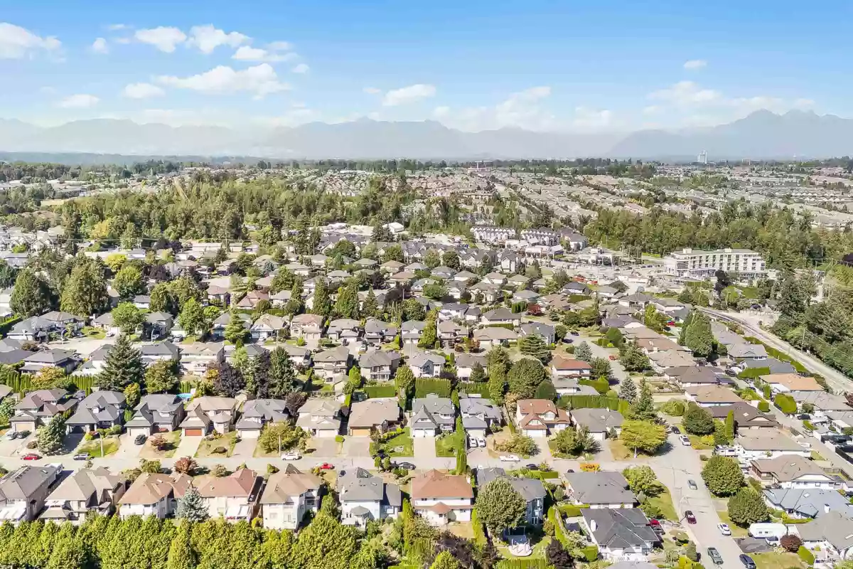 Garden / Landscaping Photo of 19113 62a Avenue, Surrey, BC