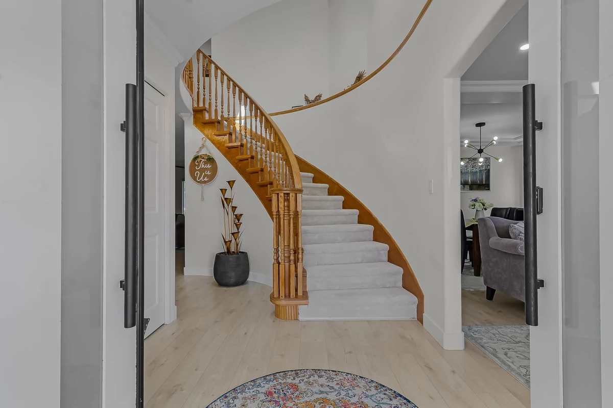 Living Room Photo of 19113 62a Avenue, Surrey, BC