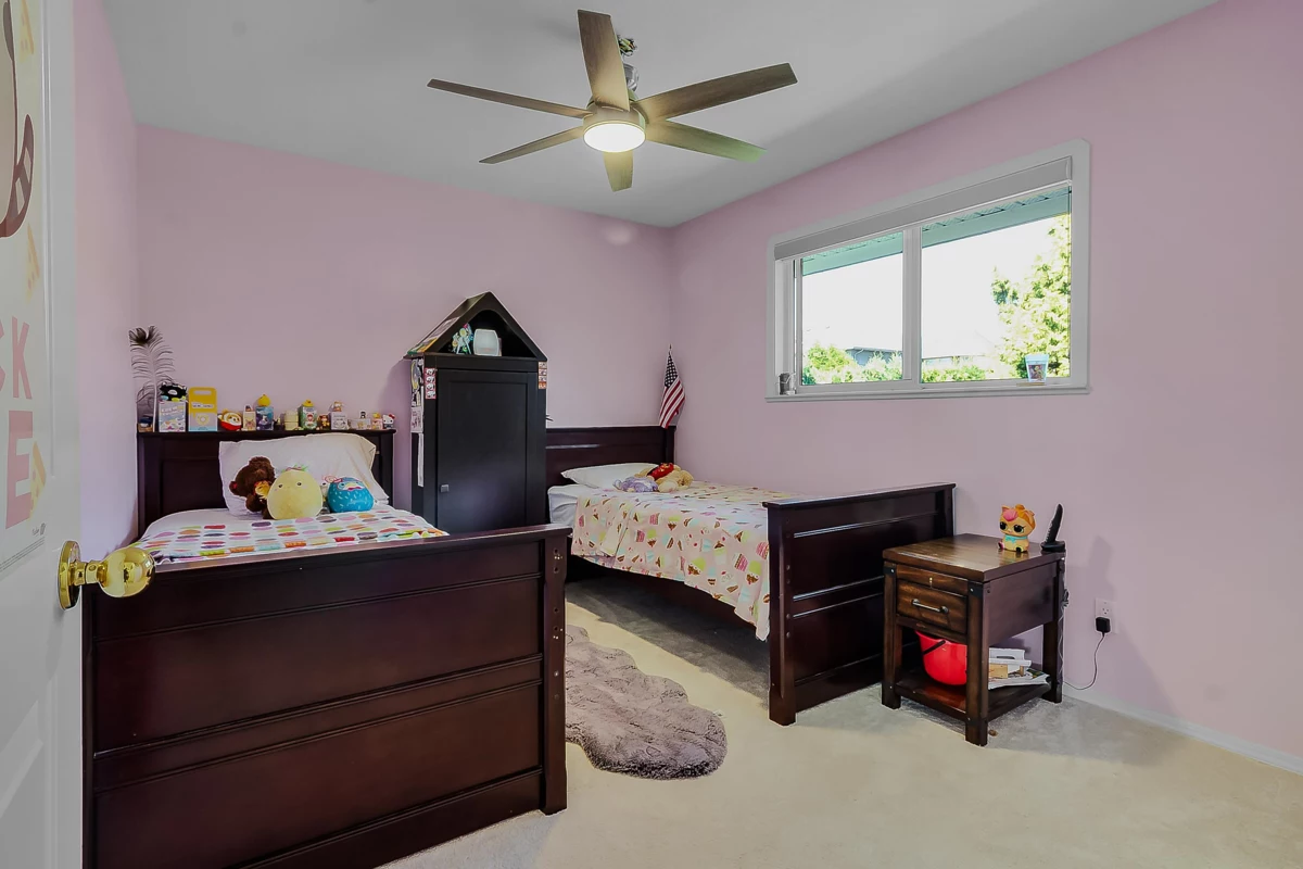 Mudroom Photo of 19113 62a Avenue, Surrey, BC