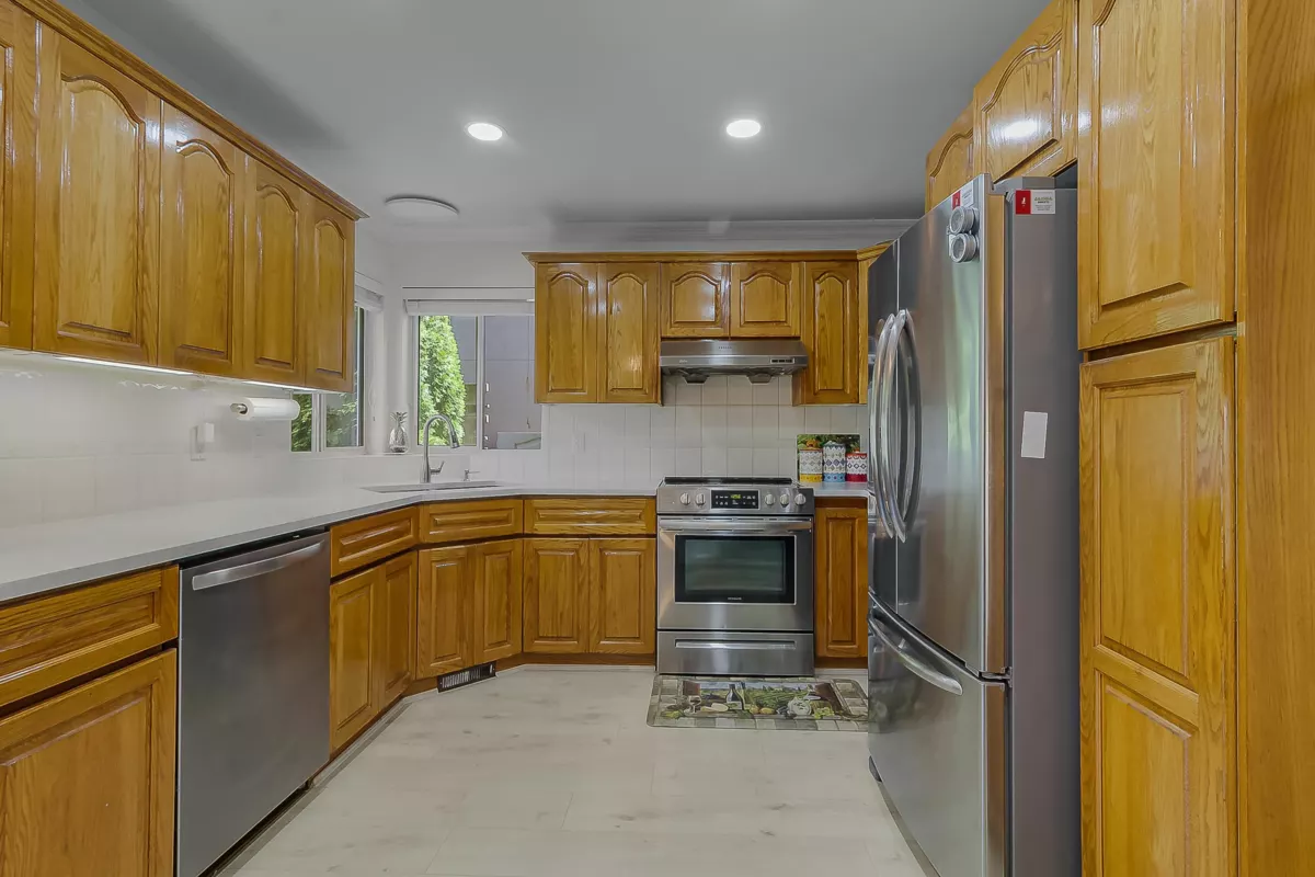 Pantry Photo of 19113 62a Avenue, Surrey, BC