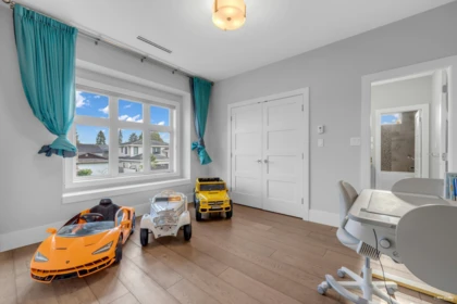 Garage Interior Photo of 7591 Gabriola Crescent, Richmond, BC