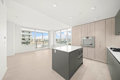 917 6500 Minoru Boulevard, Richmond, BC