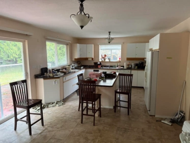 63645 Walnut Drive, Hope, BC, Hope — Single Family Residence for sale